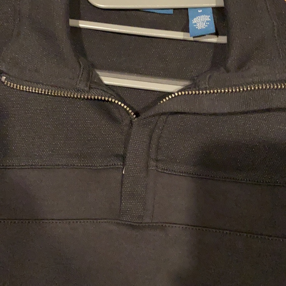 Perry Ellis long  sleeve collared shirt
Please view pictures - Picture 8 of 8